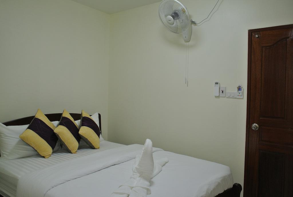 הואה הין Baan Taweesuk Guest House מראה חיצוני תמונה