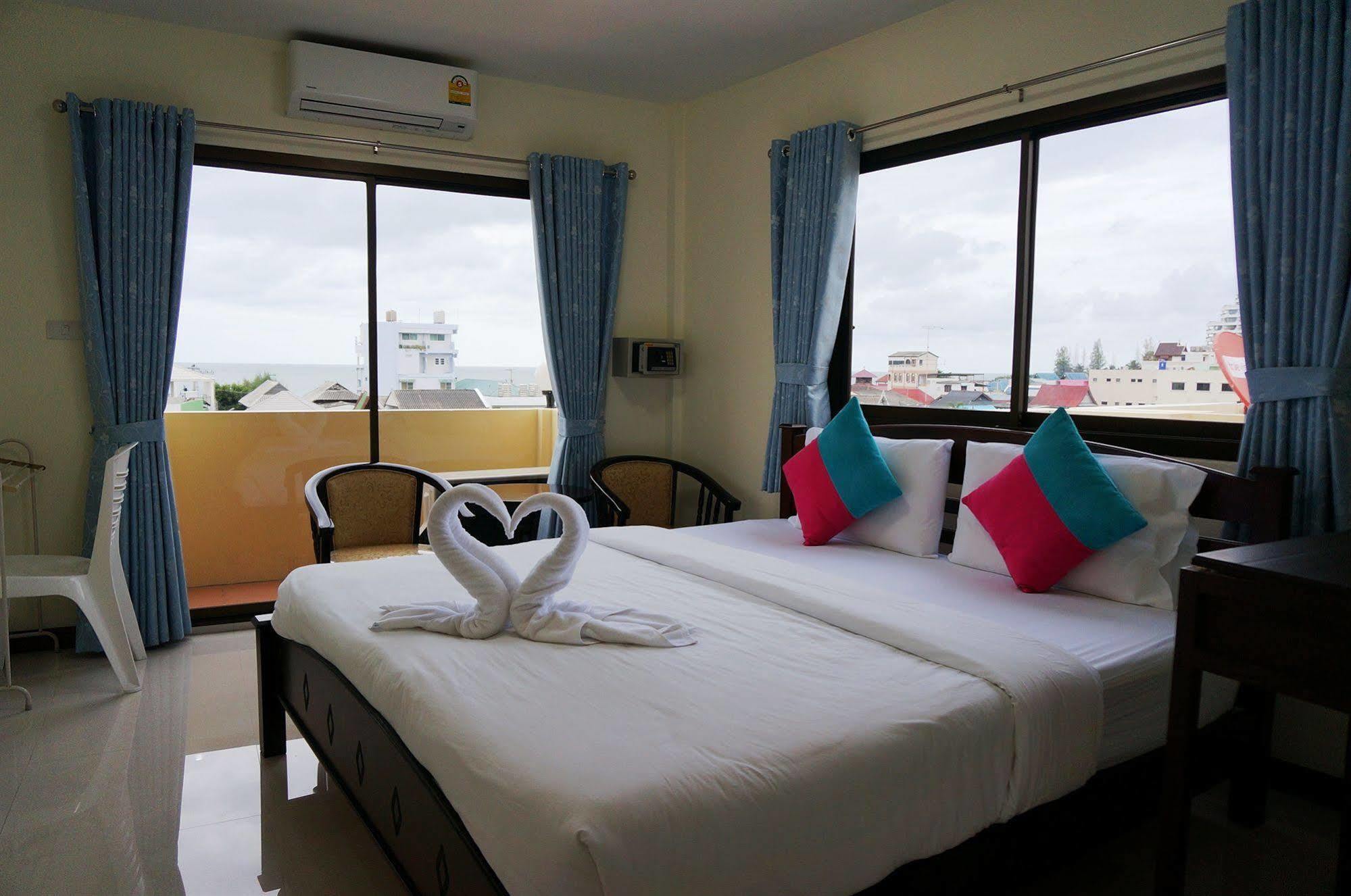 הואה הין Baan Taweesuk Guest House מראה חיצוני תמונה