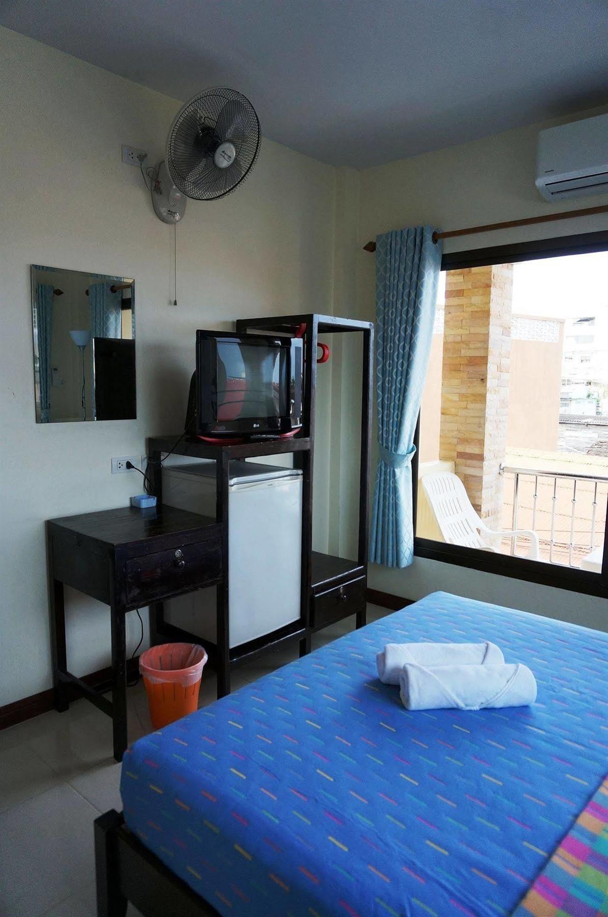 הואה הין Baan Taweesuk Guest House מראה חיצוני תמונה