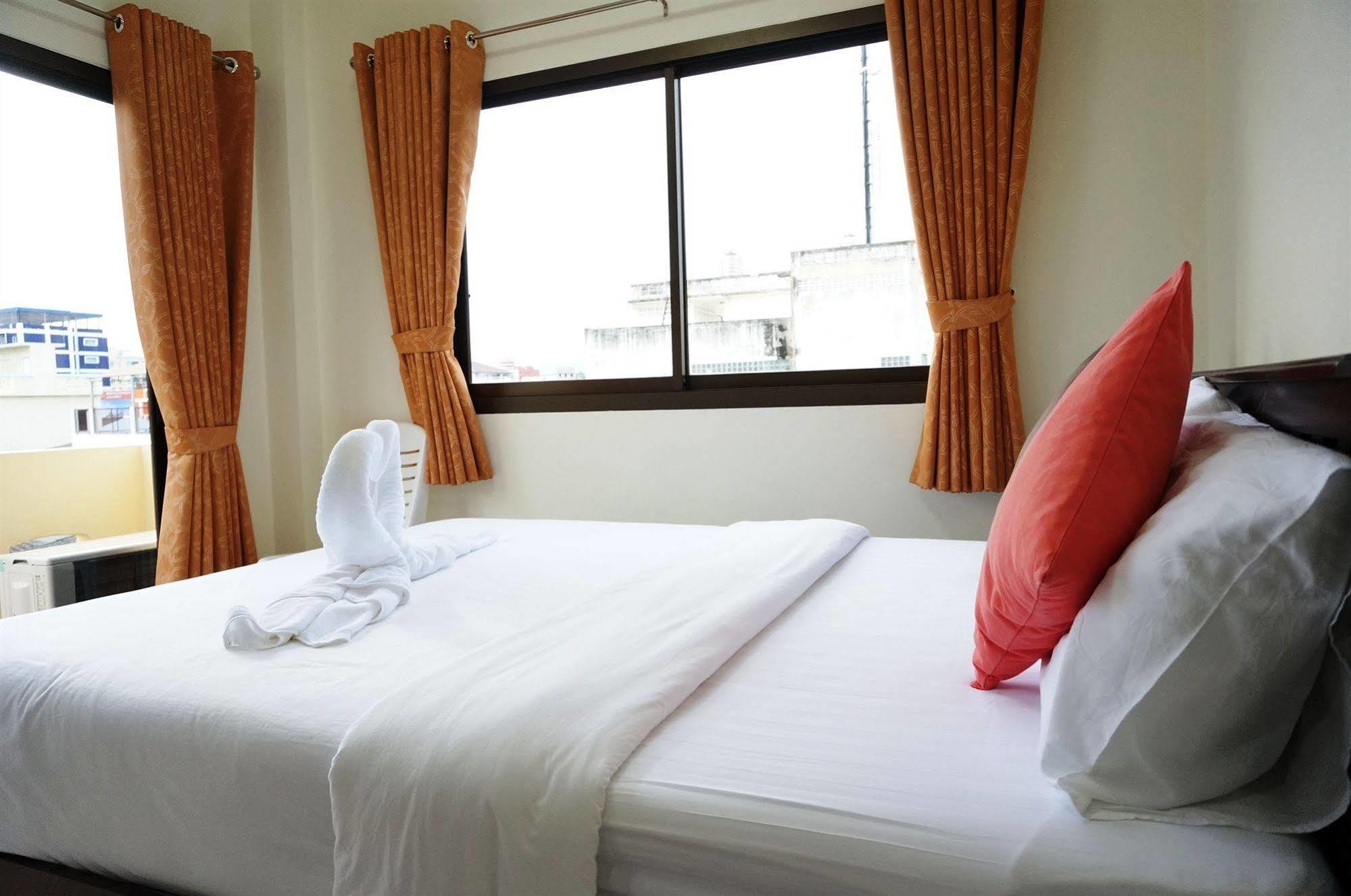 הואה הין Baan Taweesuk Guest House מראה חיצוני תמונה